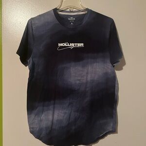 Hollister Women's Navy Tie-Dye Tee